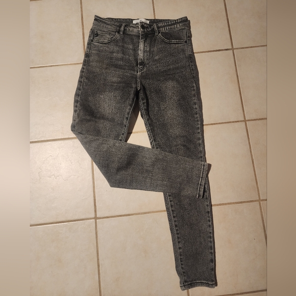 Kancan Light Gray Super Skinny Jeans - Picture 3 of 9
